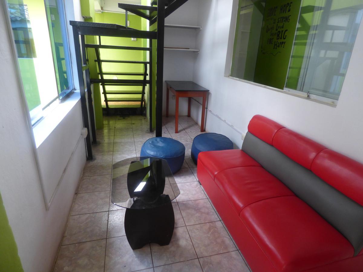 The Grasshopper Hostel Cuzco Exterior foto