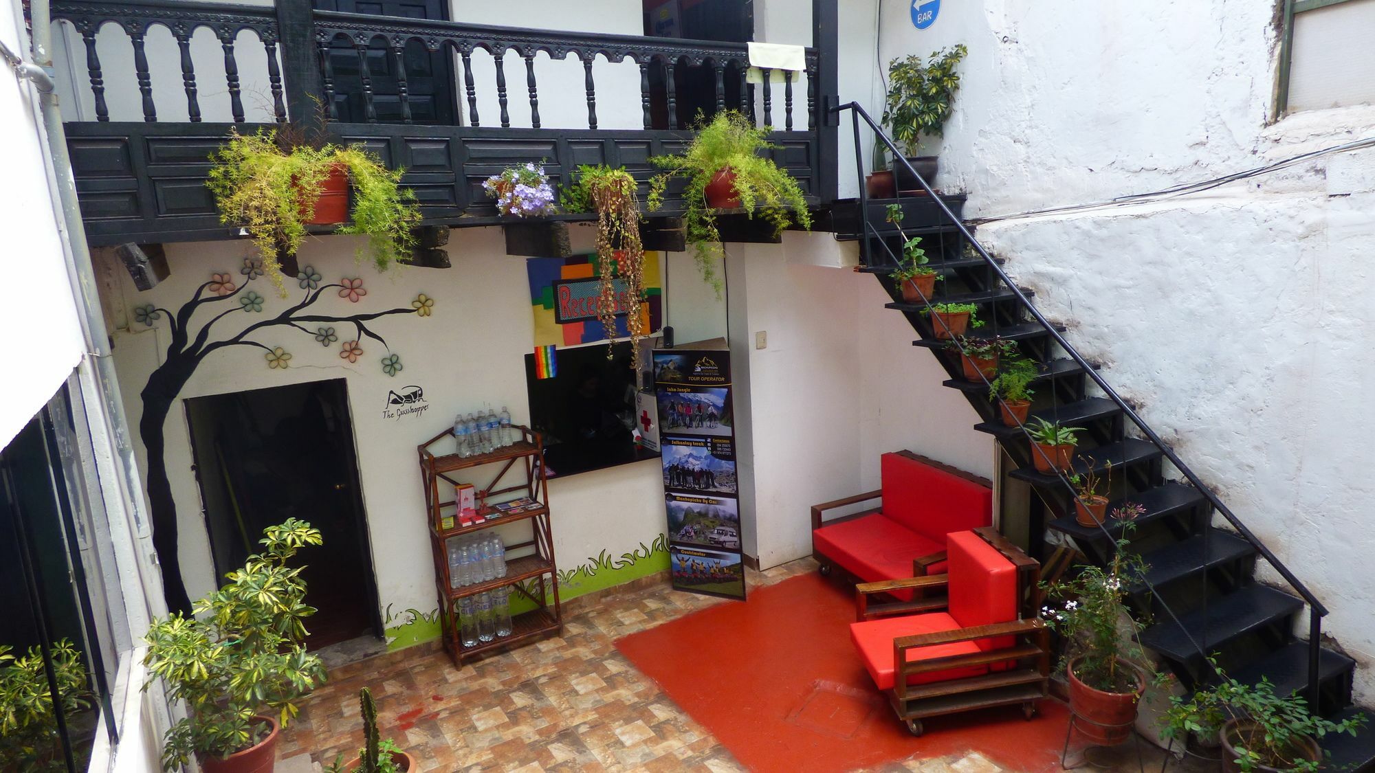 The Grasshopper Hostel Cuzco Exterior foto